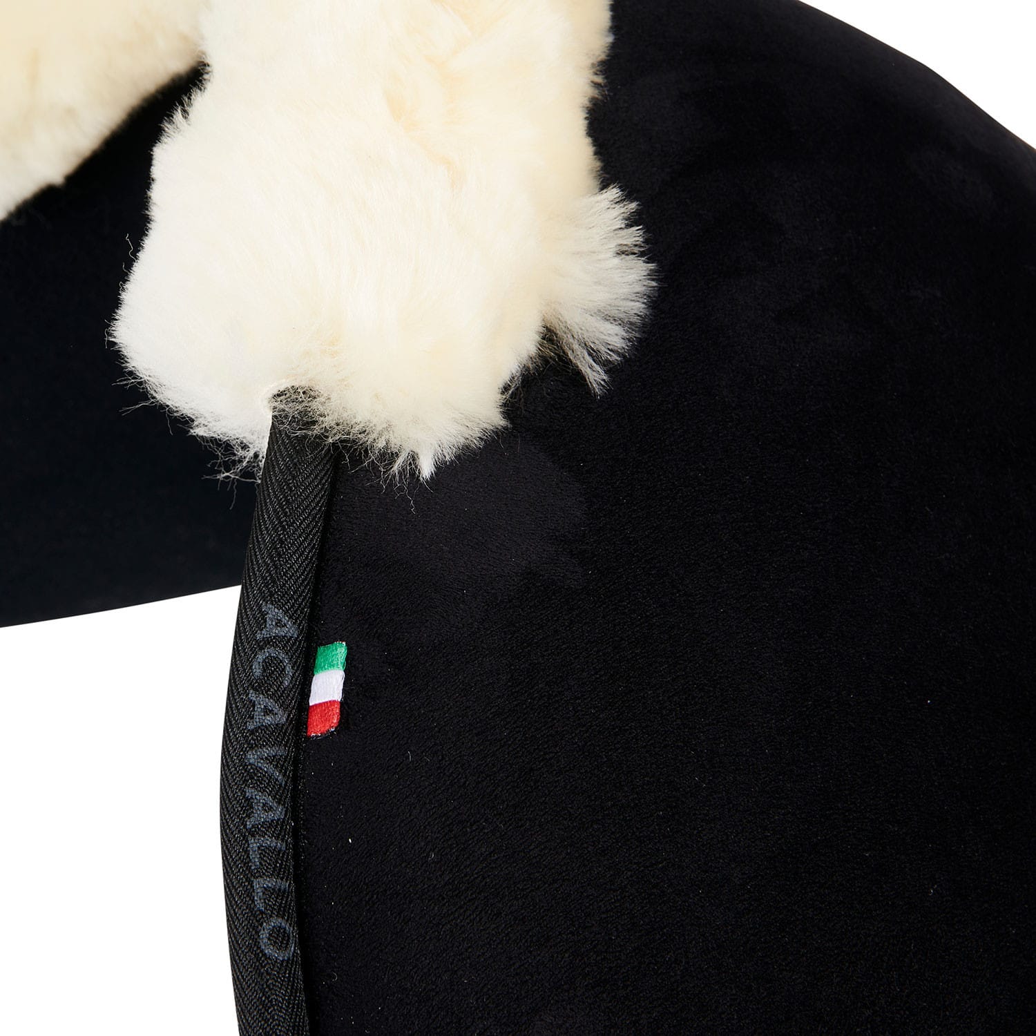 Acavallo Memory Foam Pad med fårskinn svart